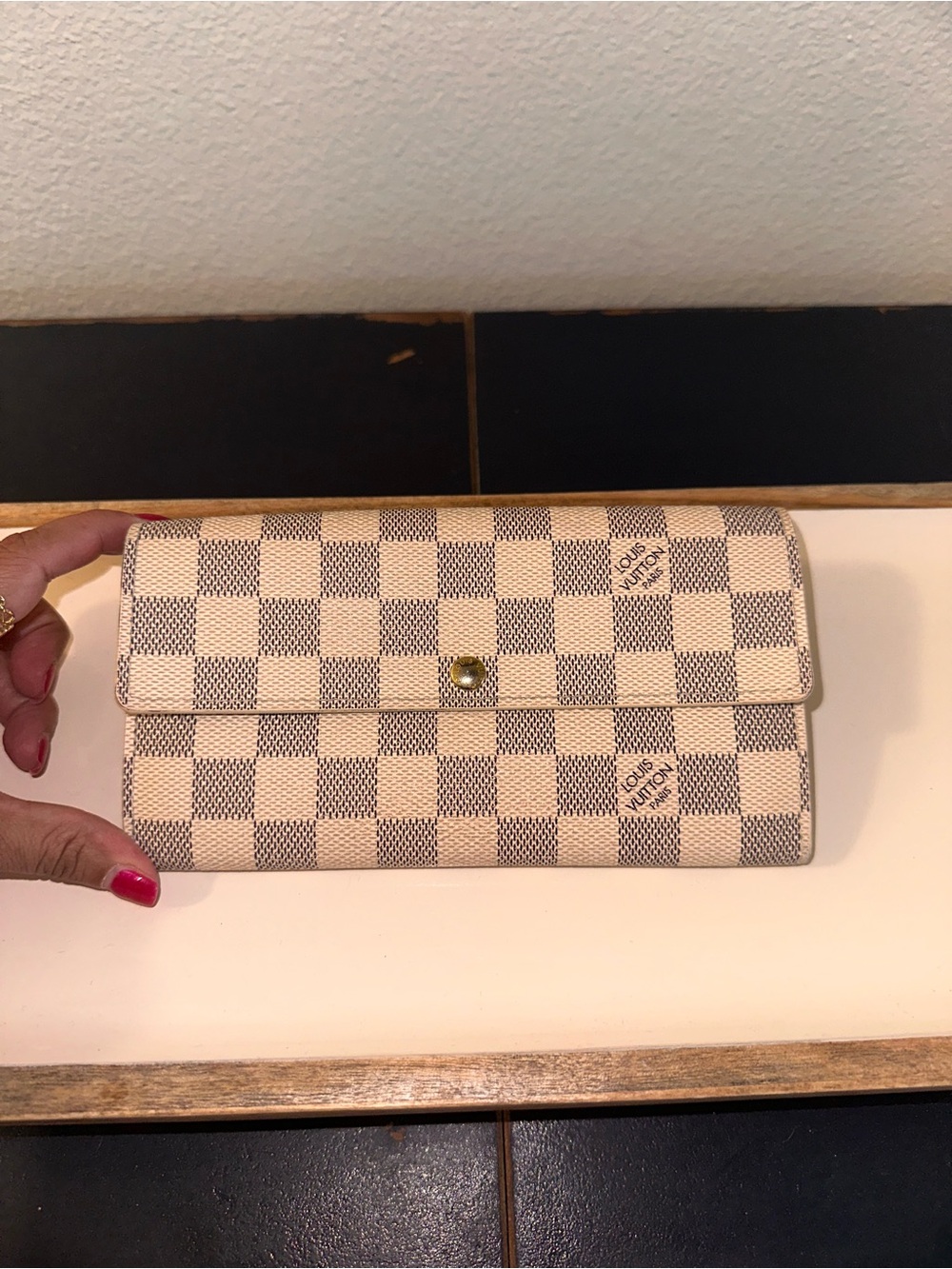 Louis Vuitton Sarah Wallet
